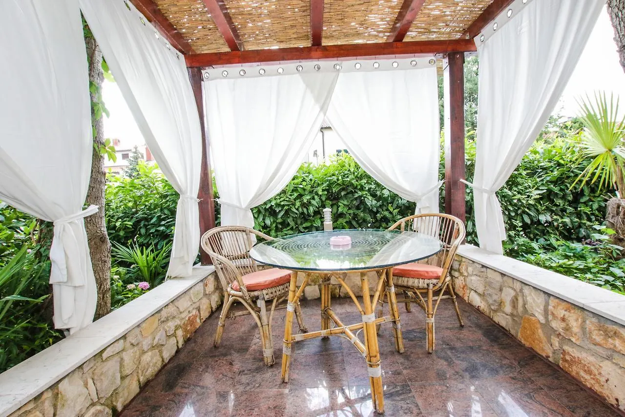 Apartments Finida Porec 0*,